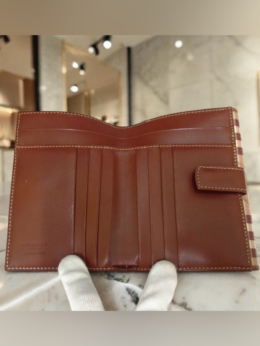 Burberry Nova Check Bifold Wallet 😍❤️ - Picture 4 of 16